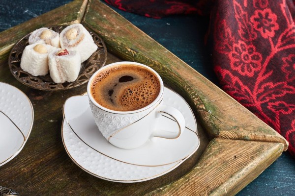 Türk Kahvesi Kilo Aldırır Mı? Türk Kahvesi Kaç Kalori? Türk Kahvesinin Besin Değerleri